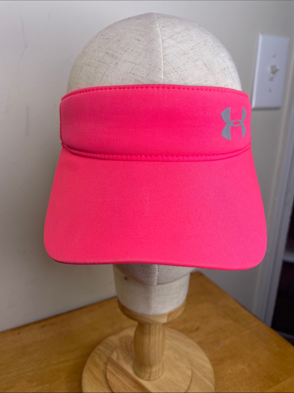 Under Armour Women’s Neon Pink Athletic Visor with Reflective Logo